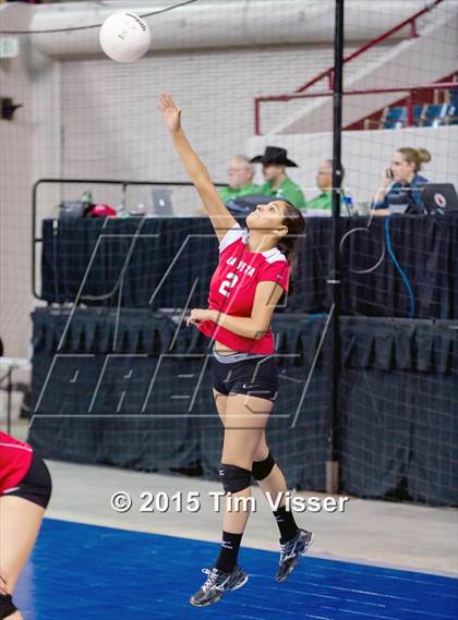 Thumbnail 2 in La Veta vs. Springfield (CHSAA 1A Playoff) photogallery.