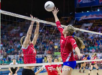 Thumbnail 2 in La Veta vs. Springfield (CHSAA 1A Playoff) photogallery.