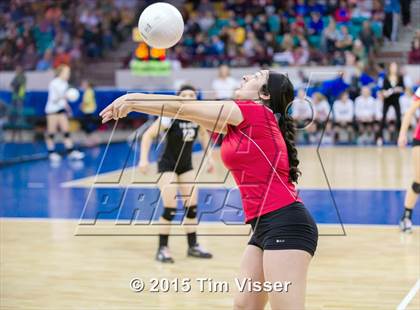 Thumbnail 2 in La Veta vs. Springfield (CHSAA 1A Playoff) photogallery.