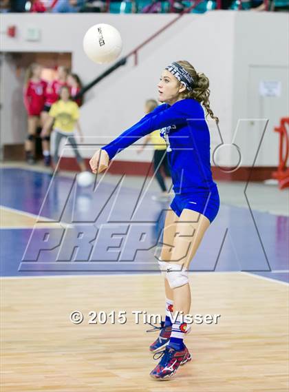 Thumbnail 3 in La Veta vs. Springfield (CHSAA 1A Playoff) photogallery.