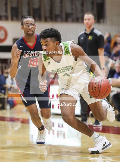 Thumbnail 3 in Tulare Western vs. Kingsburg (Poly Wilhelmsen Tournament) photogallery.