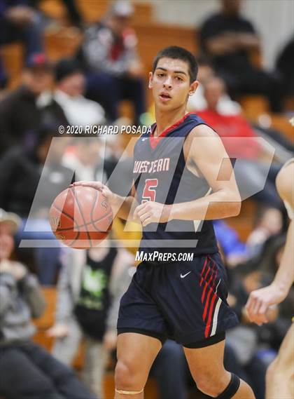 Thumbnail 1 in Tulare Western vs. Kingsburg (Poly Wilhelmsen Tournament) photogallery.