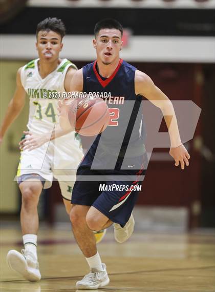 Thumbnail 2 in Tulare Western vs. Kingsburg (Poly Wilhelmsen Tournament) photogallery.