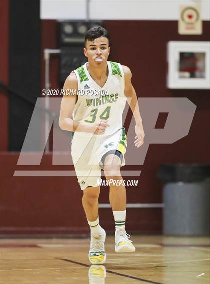 Thumbnail 1 in Tulare Western vs. Kingsburg (Poly Wilhelmsen Tournament) photogallery.