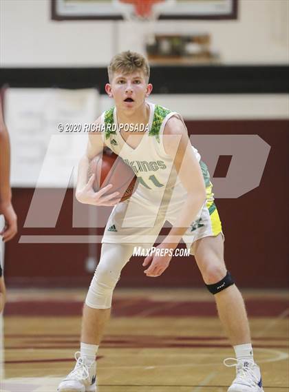 Thumbnail 1 in Tulare Western vs. Kingsburg (Poly Wilhelmsen Tournament) photogallery.