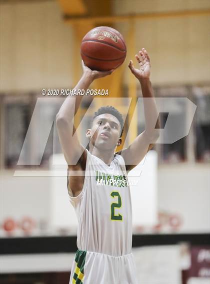 Thumbnail 3 in Tulare Western vs. Kingsburg (Poly Wilhelmsen Tournament) photogallery.