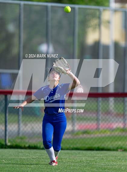 Thumbnail 1 in Davis Sr. @ Pleasant Grove photogallery.