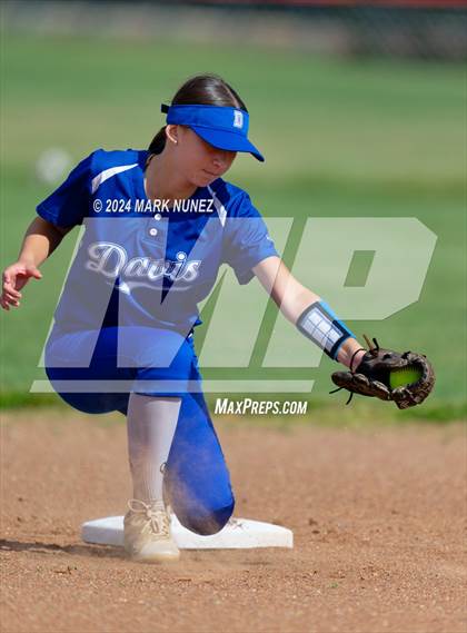 Thumbnail 1 in Davis Sr. @ Pleasant Grove photogallery.