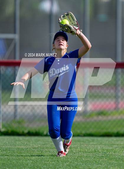 Thumbnail 3 in Davis Sr. @ Pleasant Grove photogallery.