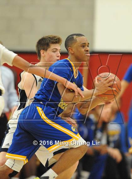 Thumbnail 3 in St. Bernard vs. Rancho Christian (CIF SoCal Regional D5 Final) photogallery.
