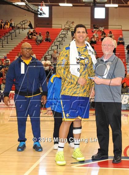 Thumbnail 2 in St. Bernard vs. Rancho Christian (CIF SoCal Regional D5 Final) photogallery.