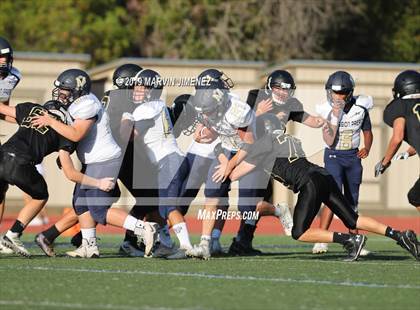 Thumbnail 3 in Oak Park vs Mission Prep photogallery.