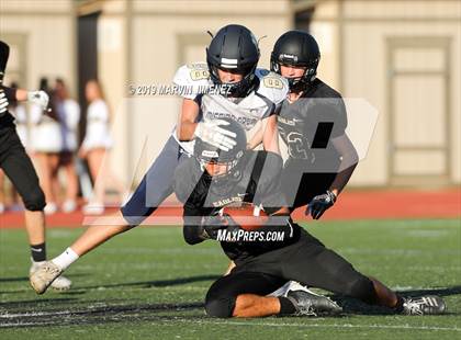 Thumbnail 1 in Oak Park vs Mission Prep photogallery.