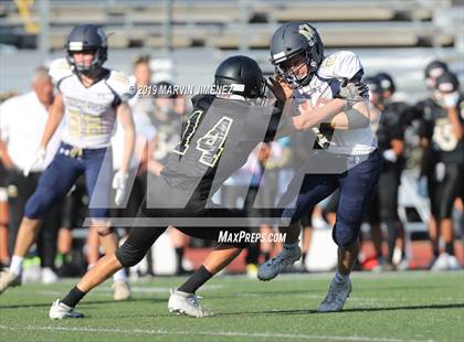 Thumbnail 3 in Oak Park vs Mission Prep photogallery.