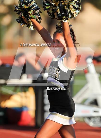 Thumbnail 2 in Oak Park vs Mission Prep photogallery.