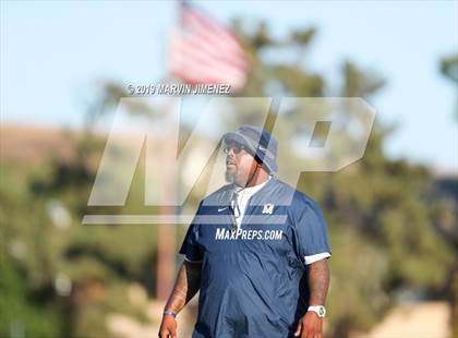Thumbnail 3 in Oak Park vs Mission Prep photogallery.
