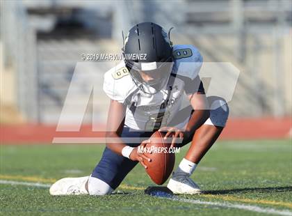 Thumbnail 2 in Oak Park vs Mission Prep photogallery.