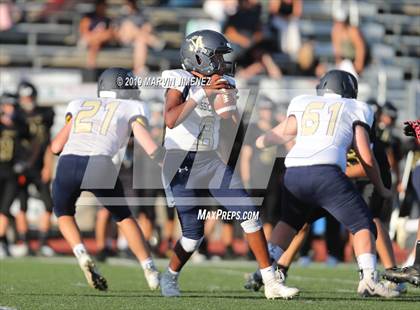 Thumbnail 3 in Oak Park vs Mission Prep photogallery.