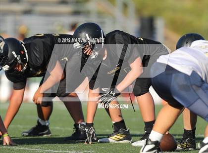 Thumbnail 1 in Oak Park vs Mission Prep photogallery.