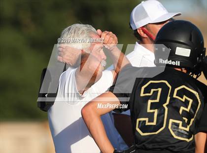 Thumbnail 2 in Oak Park vs Mission Prep photogallery.
