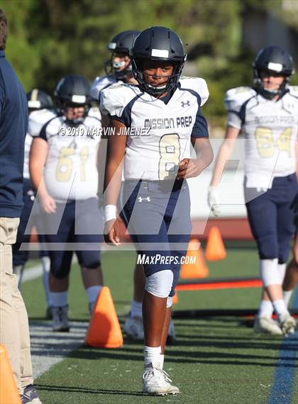 Thumbnail 3 in Oak Park vs Mission Prep photogallery.