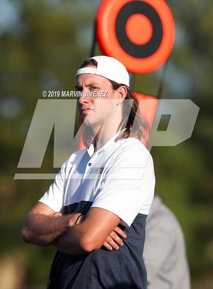 Thumbnail 3 in Oak Park vs Mission Prep photogallery.