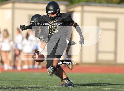Thumbnail 3 in Oak Park vs Mission Prep photogallery.