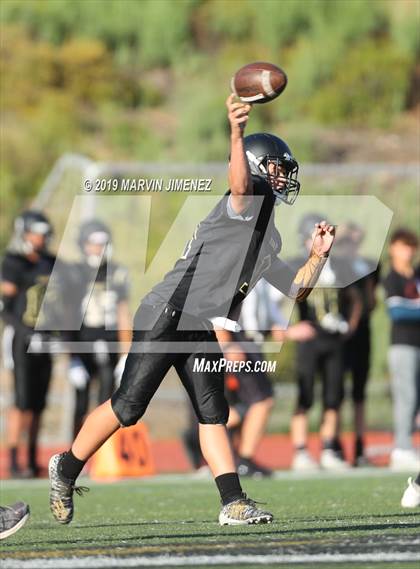 Thumbnail 3 in Oak Park vs Mission Prep photogallery.