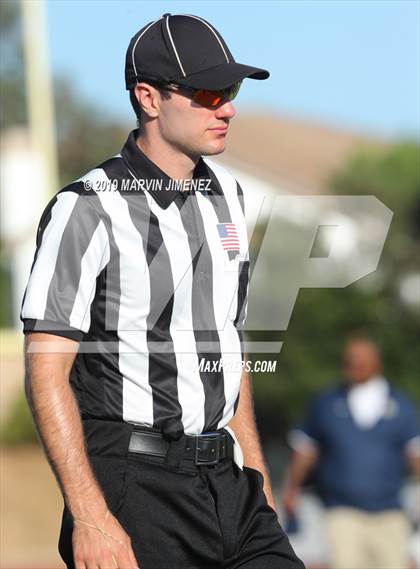 Thumbnail 2 in Oak Park vs Mission Prep photogallery.
