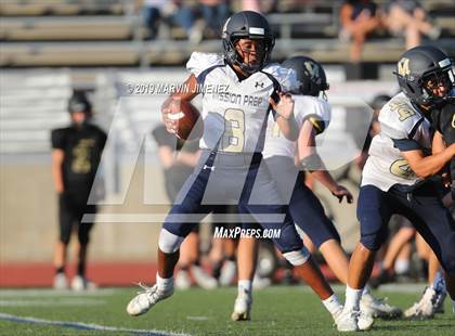Thumbnail 1 in Oak Park vs Mission Prep photogallery.
