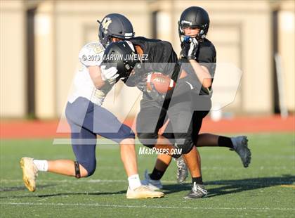 Thumbnail 3 in Oak Park vs Mission Prep photogallery.