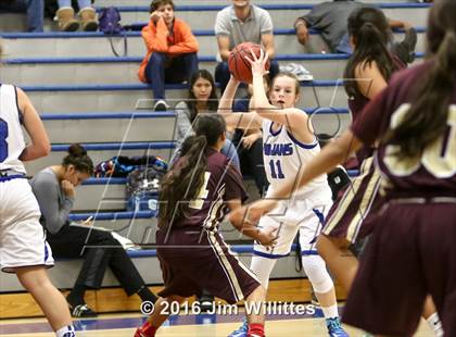 Thumbnail 3 in Valley Christian vs Winslow photogallery.