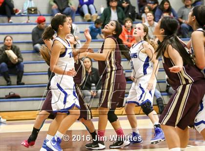 Thumbnail 1 in Valley Christian vs Winslow photogallery.