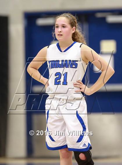 Thumbnail 1 in Valley Christian vs Winslow photogallery.
