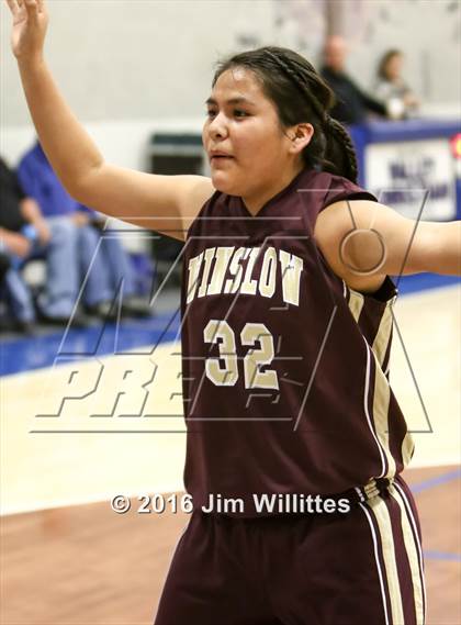 Thumbnail 2 in Valley Christian vs Winslow photogallery.