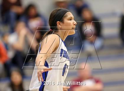 Thumbnail 3 in Valley Christian vs Winslow photogallery.
