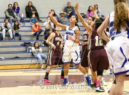 Thumbnail 2 in Valley Christian vs Winslow photogallery.