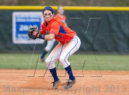 Thumbnail 2 in Marvin Ridge vs Hough photogallery.