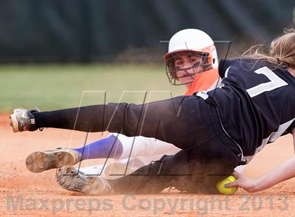 Thumbnail 3 in Marvin Ridge vs Hough photogallery.