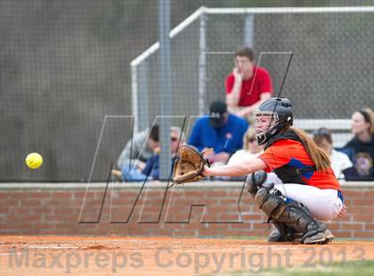 Thumbnail 3 in Marvin Ridge vs Hough photogallery.