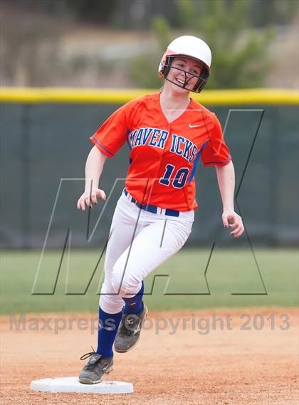 Thumbnail 3 in Marvin Ridge vs Hough photogallery.