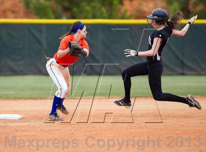 Thumbnail 3 in Marvin Ridge vs Hough photogallery.