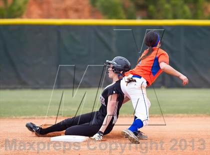 Thumbnail 2 in Marvin Ridge vs Hough photogallery.