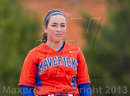 Thumbnail 2 in Marvin Ridge vs Hough photogallery.
