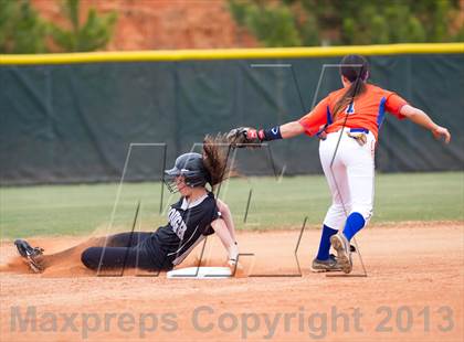 Thumbnail 3 in Marvin Ridge vs Hough photogallery.