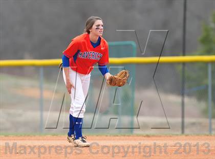 Thumbnail 2 in Marvin Ridge vs Hough photogallery.
