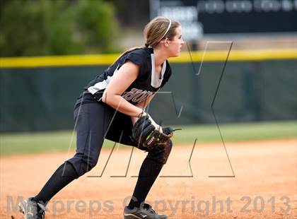 Thumbnail 3 in Marvin Ridge vs Hough photogallery.