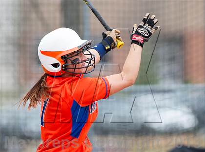 Thumbnail 3 in Marvin Ridge vs Hough photogallery.