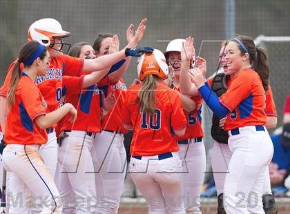 Thumbnail 3 in Marvin Ridge vs Hough photogallery.