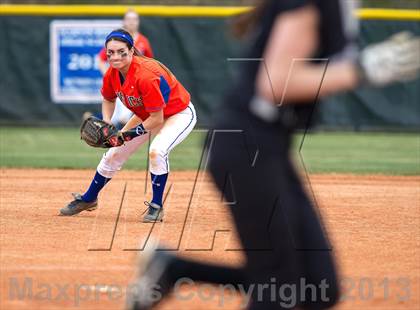 Thumbnail 1 in Marvin Ridge vs Hough photogallery.